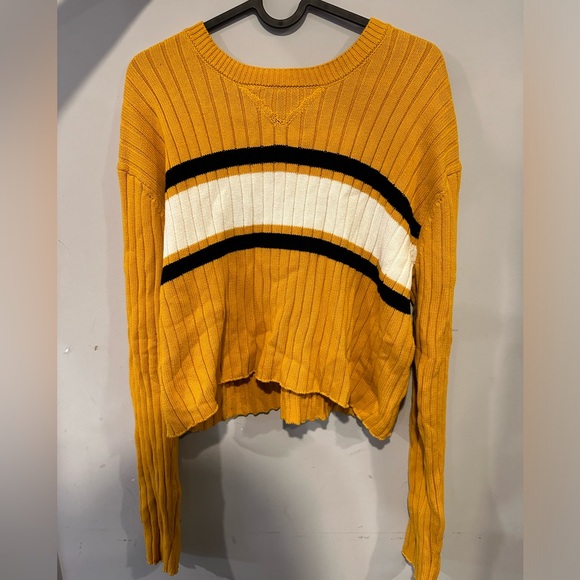 yellow and white sweater- ribbed - ardene - Picture 1 of 3
